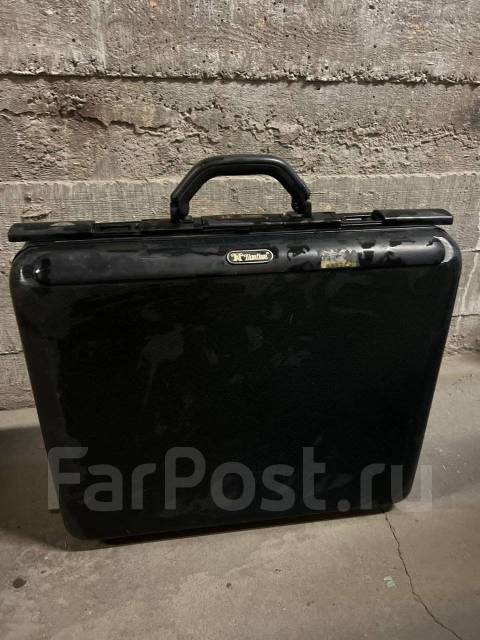 Дипломат кейс чемодан 50 х 40 х 16см, б/у, в наличии. Цена: 500₽ во ...