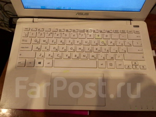 Asus. ��� 4 ��, ���� 110���, WiFi: 1, Bluetooth: 1 ����