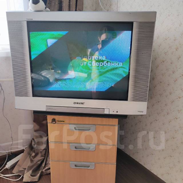 Отдам ламповый телевизор во Владивостоке