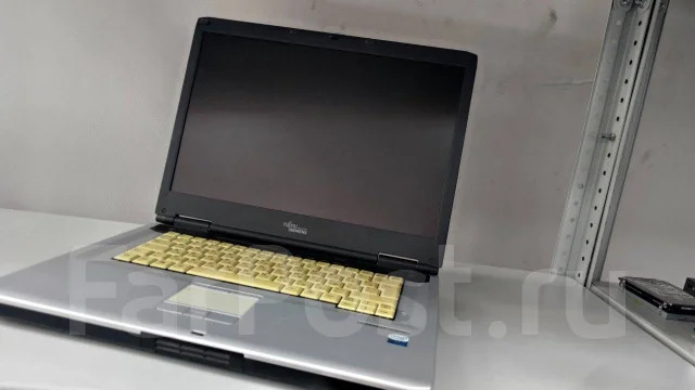 Fujitsu LifeBook ����