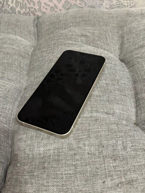Apple iPhone 14. �/�, 256 ��, �����, 4G LTE ����