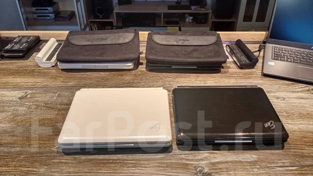 Asus Eee PC. 10", 1,6����, ��� 2048 ��, ���� 97���, WiFi: 1, Bluetooth: 1, ����������� �� 6��. ����