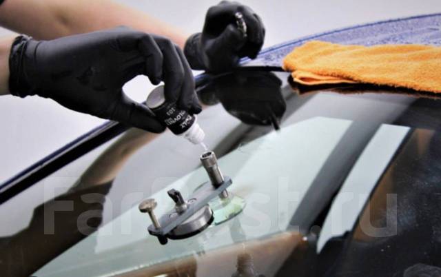 Ремонт сколов, трещин лобового стекла, легковые автомобили во Владивостоке