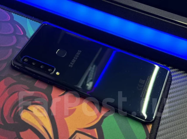 Samsung Galaxy A9. �/�, 128 ��, ������, 3G, 4G LTE, Dual-SIM, NFC ����