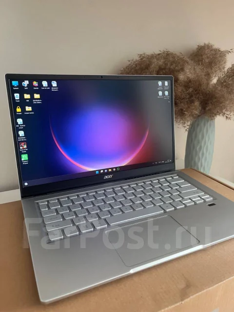 Acer Swift 3 SF314-43. 14", ��� 16 ��, ���� 512���, WiFi: 1, Bluetooth: 1, ����������� �� 6��. ����