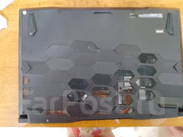 MSI Katana GF76. 17.3", 2,7����, ��� 8 ��, ���� 512���, WiFi: 1, Bluetooth: 1, ����������� �� 4��. ����
