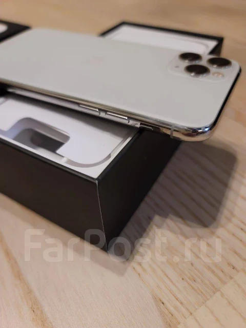 Apple iPhone 11 Pro. �/�, 64 ��, �����, 4G LTE, NFC ����