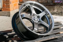 Advan Racing GT. 8.0x18", 5x114.3, ET38, �� 73,1���. ����