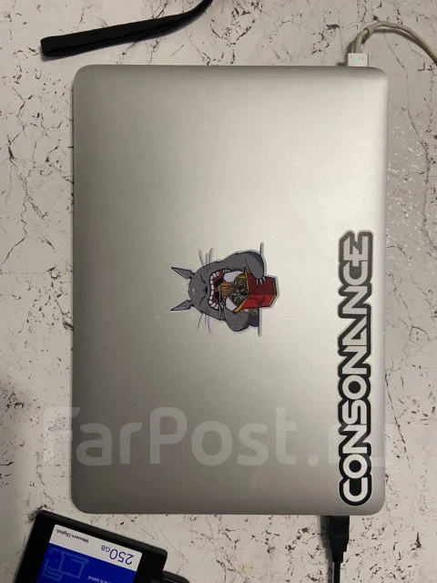 Apple MacBook Air 13 2017 Mid. 13", 1,8����, ��� 8 ��, ���� 256���, WiFi: 1, Bluetooth: 1, ����������� �� 12��. ����
