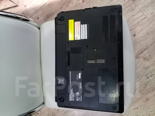 Sony VAIO PCG. 16.4", 2,4����, ��� 8 ��, ���� 240���, WiFi: 1, Bluetooth: 1, ����������� �� 2��. ����