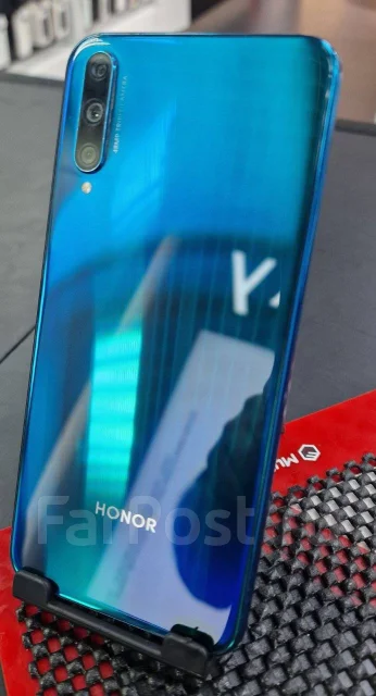Honor 30i. �/�, 128 ��, �����, 3G, 4G LTE, Dual-SIM, NFC ����