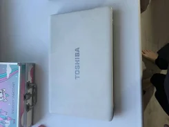 Toshiba. 17" ����
