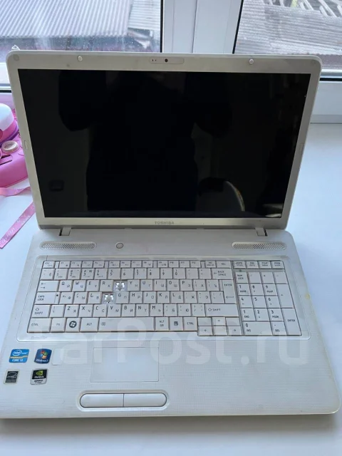 Toshiba. 17" ����