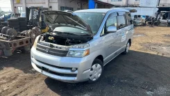 Toyota Voxy. AZR600373860, 1AZ5033069 ����