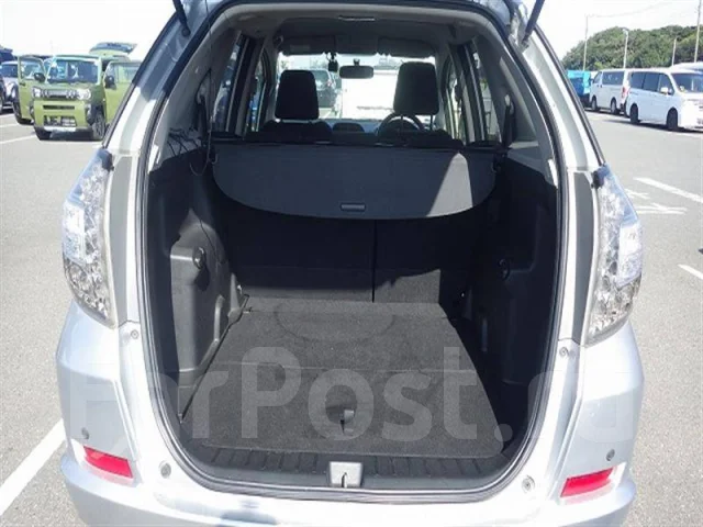 Honda Fit Shuttle. GG8 ����