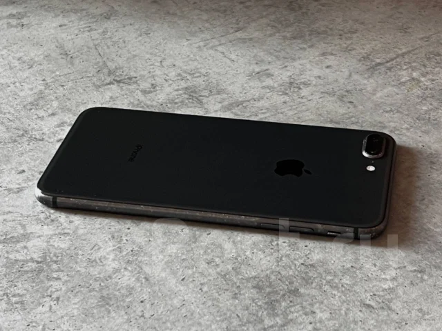 Apple iPhone 8 Plus. �/�, 64 ��, ������, 3G, 4G LTE ����