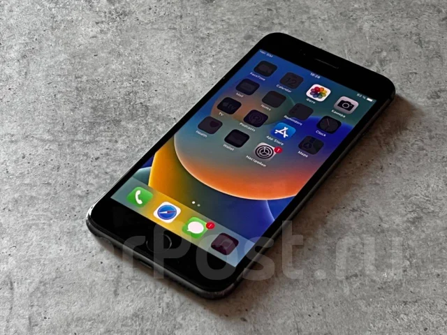 Apple iPhone 8 Plus. �/�, 64 ��, ������, 3G, 4G LTE ����