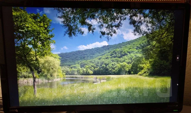 BenQ. 20", ���������� �� (LCD, LED, QLED) ����