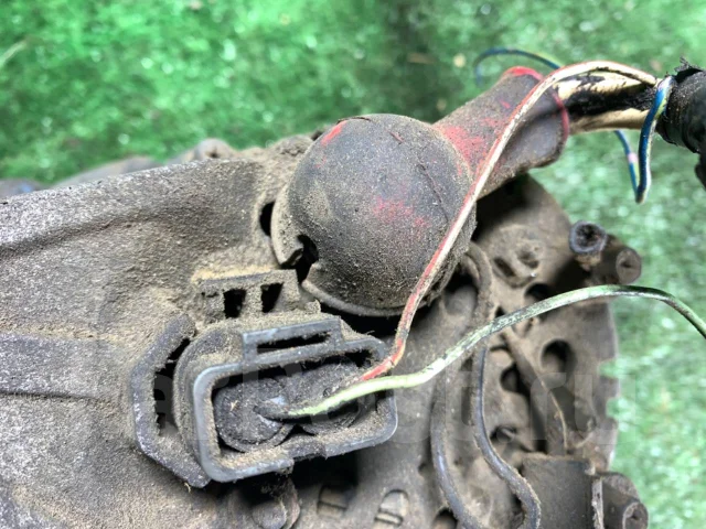 ��������� Nissan Cedric VY30 2310004P01 ����