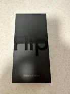 Samsung Galaxy Z Flip4. �����, 256 ��, ����� ����