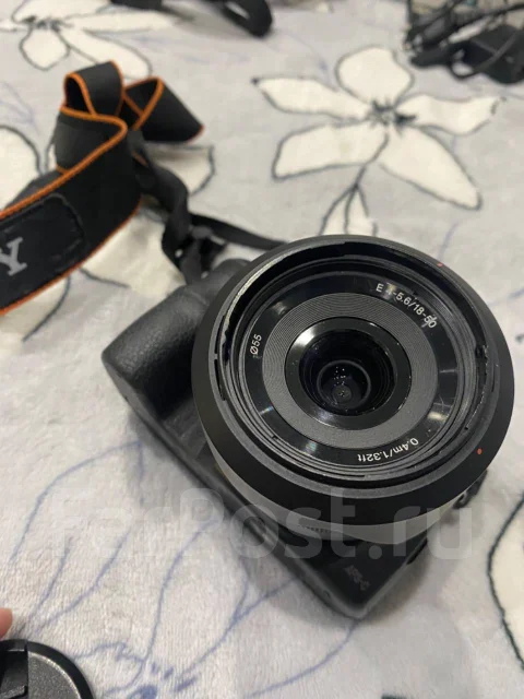 Sony Alpha ILCE-3500. ���: 4� ����