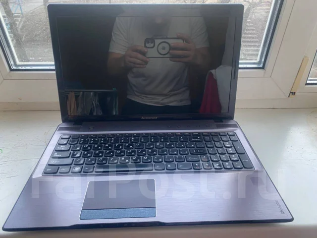 Lenovo IdeaPad Z575. 15.6", 1,6����, ��� 8 ��, ���� 800���, WiFi: 1, ����������� �� 1��. ����