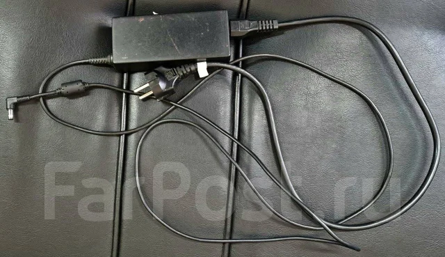 Asus K53S. 15.6", 2,5����, ��� 8 ��, ���� 250���, WiFi: 1 ����
