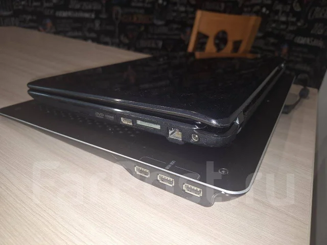 Asus A52JE. 15.6", 2����, ��� 6 ��, ���� 320���, WiFi: 1, Bluetooth: 1, ����������� �� 1��. ����