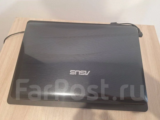 Asus A52JE. 15.6", 2����, ��� 6 ��, ���� 320���, WiFi: 1, Bluetooth: 1, ����������� �� 1��. ����
