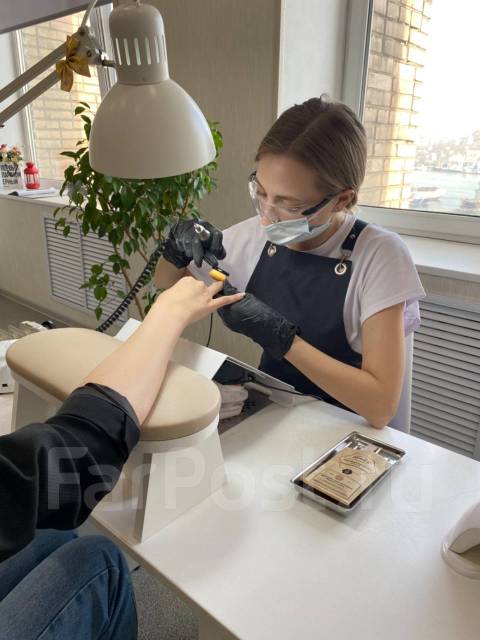 Мастер маникюра и педикюра, работа в ИП Файн П.Г. во Владивостоке ...