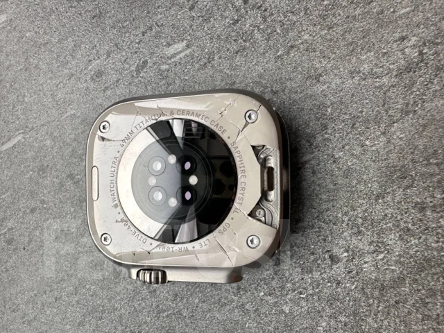 Apple Watch Ultra ����