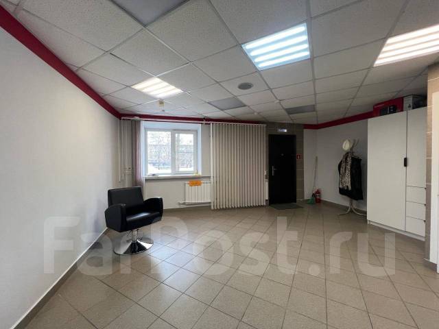 Продам помещение ост. заводская, 72,7 кв. м. нежилой, торговая точка ...