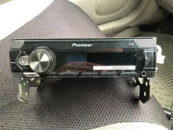 Pioneer MVH-S120UBA ����