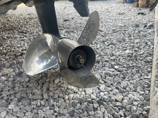 Tohatsu. 1996 ���, ����� 6,1��., ��������� ���������, 88��.�., ������ ����