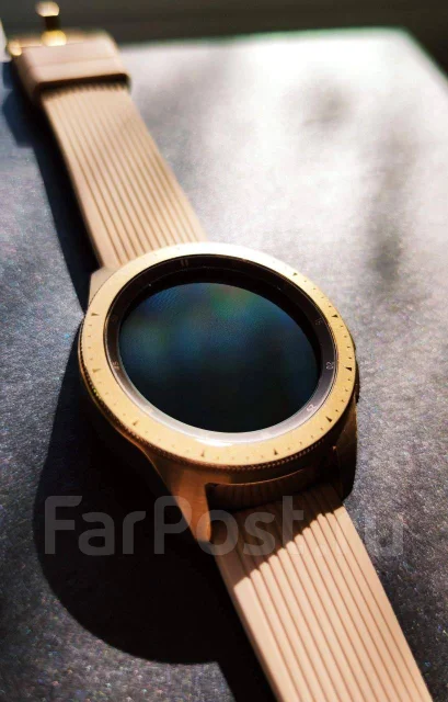 Samsung Galaxy Watch. NFC ����