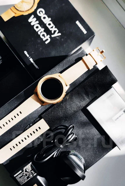 Samsung Galaxy Watch. NFC ����