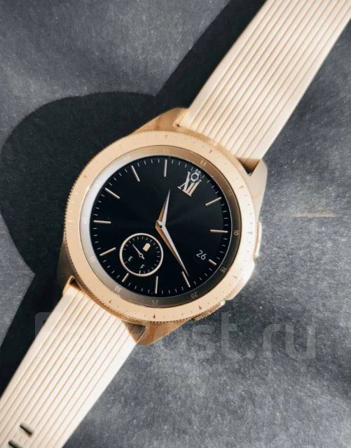 Samsung Galaxy Watch. NFC ����