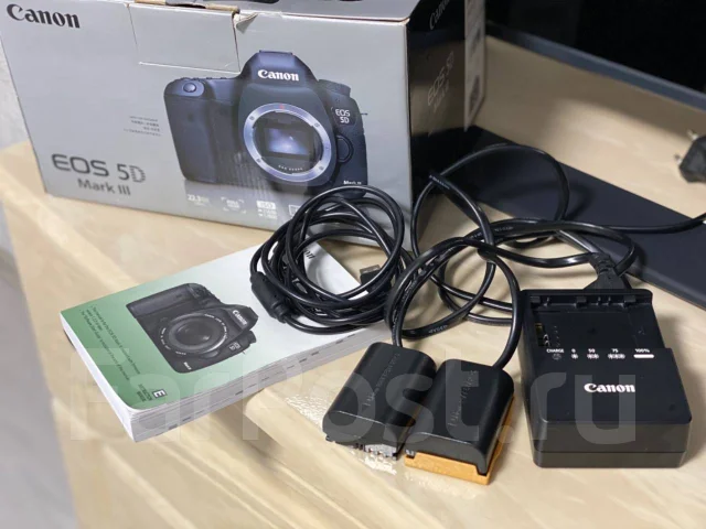 Canon EOS 5D Mark II Body ����