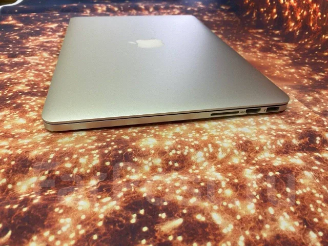 Apple MacBook Pro 13. 13", 2,4����, ��� 8 ��, ���� 128���, WiFi: 1, Bluetooth: 1, ����������� �� 6��. ����