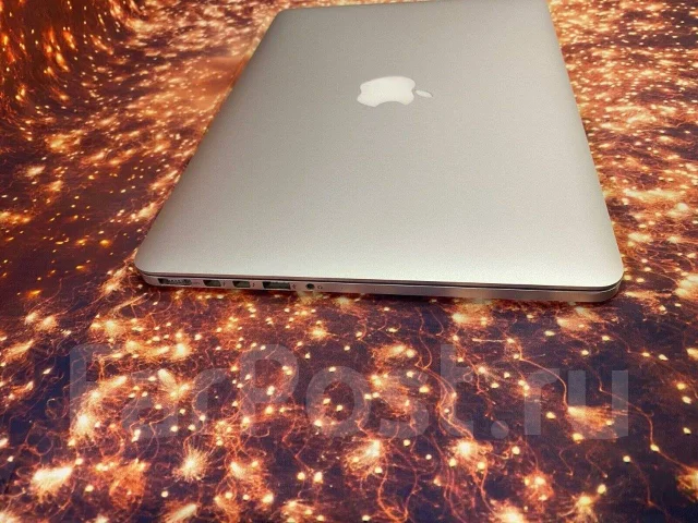 Apple MacBook Pro 13. 13", 2,4����, ��� 8 ��, ���� 128���, WiFi: 1, Bluetooth: 1, ����������� �� 6��. ����