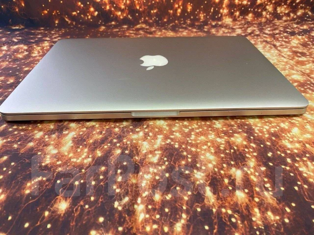 Apple MacBook Pro 13. 13", 2,4����, ��� 8 ��, ���� 128���, WiFi: 1, Bluetooth: 1, ����������� �� 6��. ����
