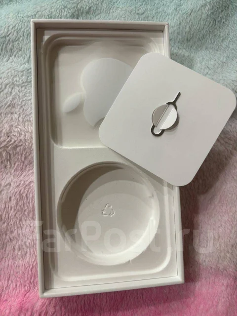Apple iPhone 12. �/�, 64 ��, �����, 3G, 4G LTE ����