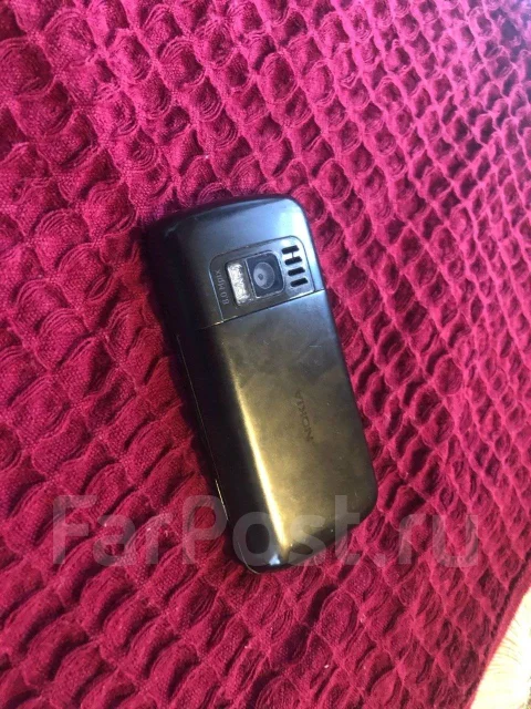 Nokia C6-01. �/�, �� 8 ��, ������, 3G ����