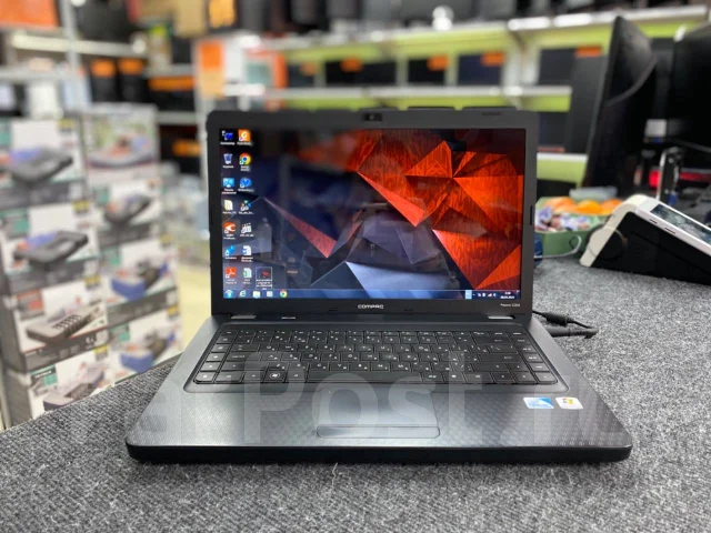 Compaq. 15.6", ��� 3072 �� ����