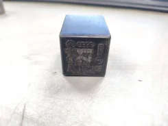 ���� ������ �� Audi 90 (B3) 111953227D 111953227D ����