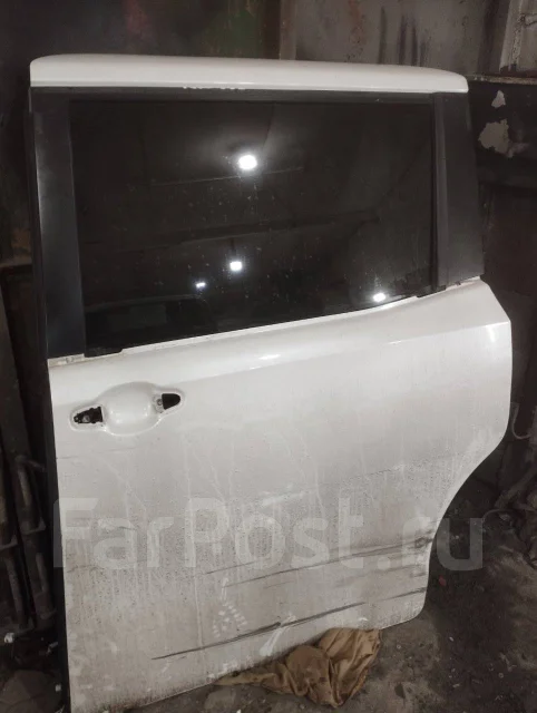 Toyota Esquire. ZWR80, 2ZRFXE 3ZRFAE ����