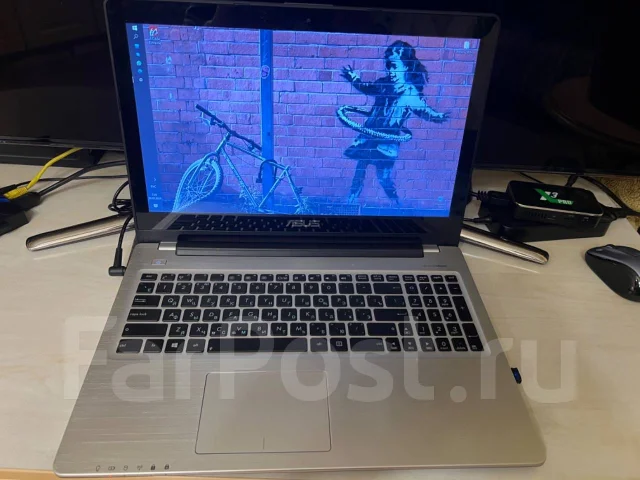 Asus VivoBook S550CB. 15.6", 1,8����, ��� 8 ��, ���� 240���, WiFi: 1, Bluetooth: 1, ����������� �� 4��. ����
