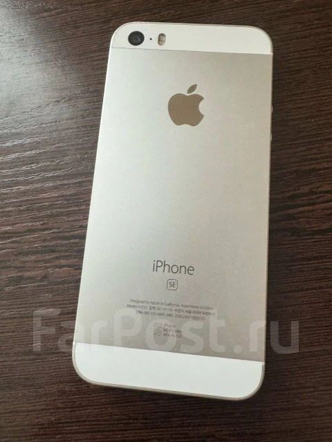 Apple iPhone SE. �/�, 64 ��, �����, 4G LTE ����
