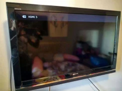 Sony KDL-40E5500. ������ ����