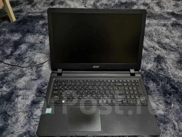 Acer Extensa EX2540. 15.6", 2,5����, ��� 4 ��, ���� 1 024���, WiFi: 1, Bluetooth: 1, ����������� �� 6��. ����